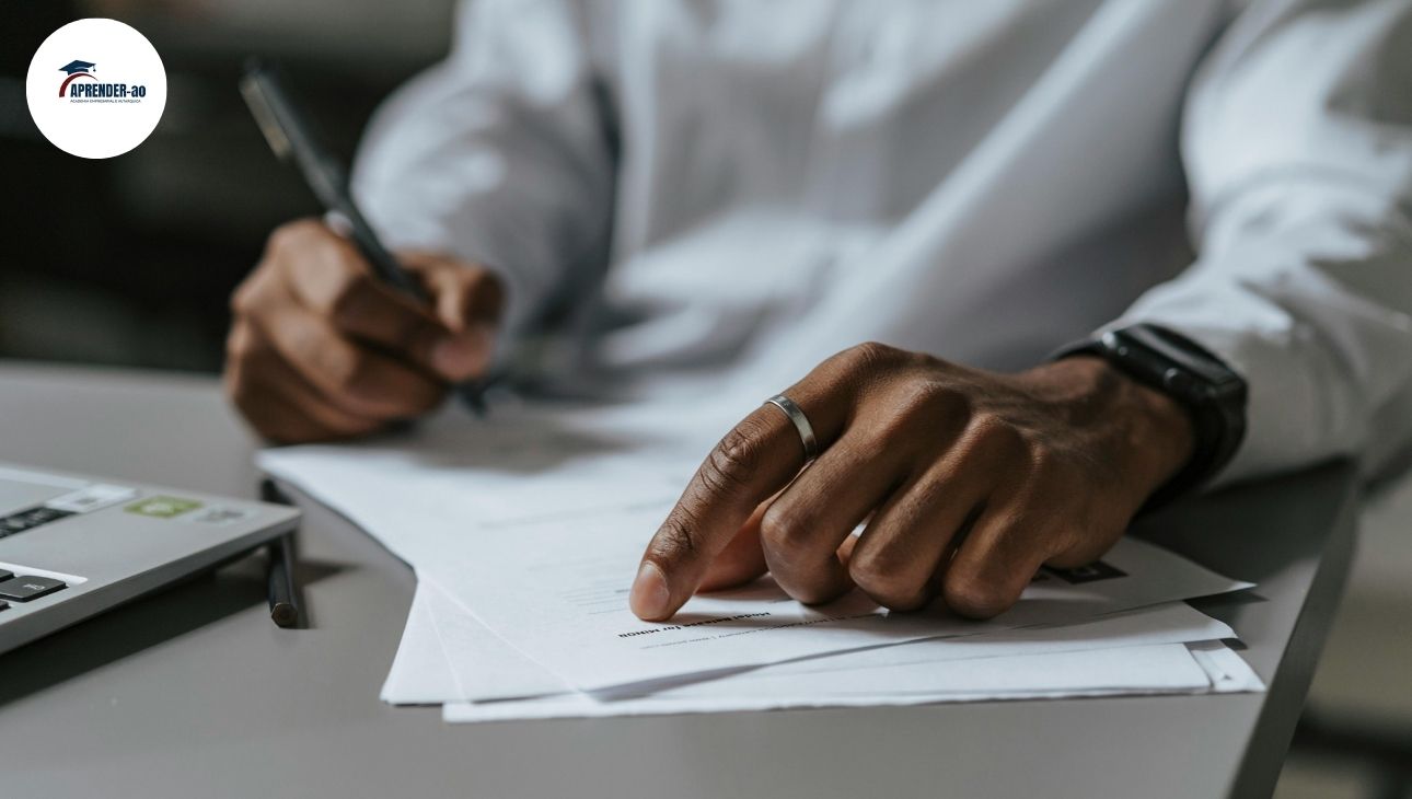 Sistema de Avaliação de Desempenho: Metodologias e Operacionalização