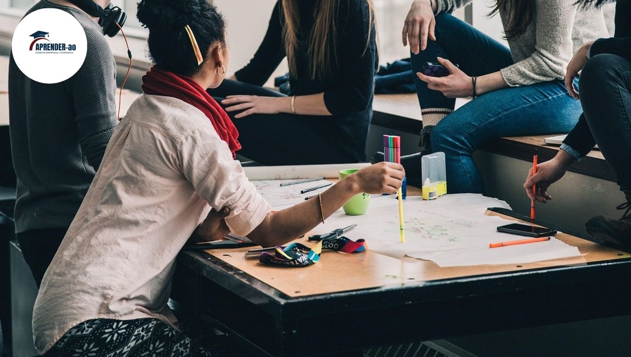 Estilos de Comunicação e Análise Comportamental Avançada