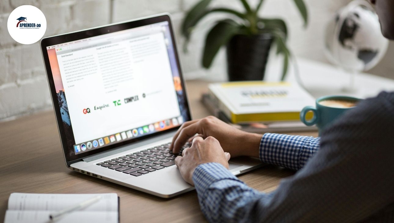 Correspondência Empresarial e E-mail Profissional